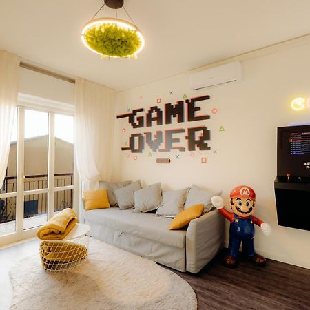 Arcade House Verona Fiera Netflix + Videogame 外观 照片