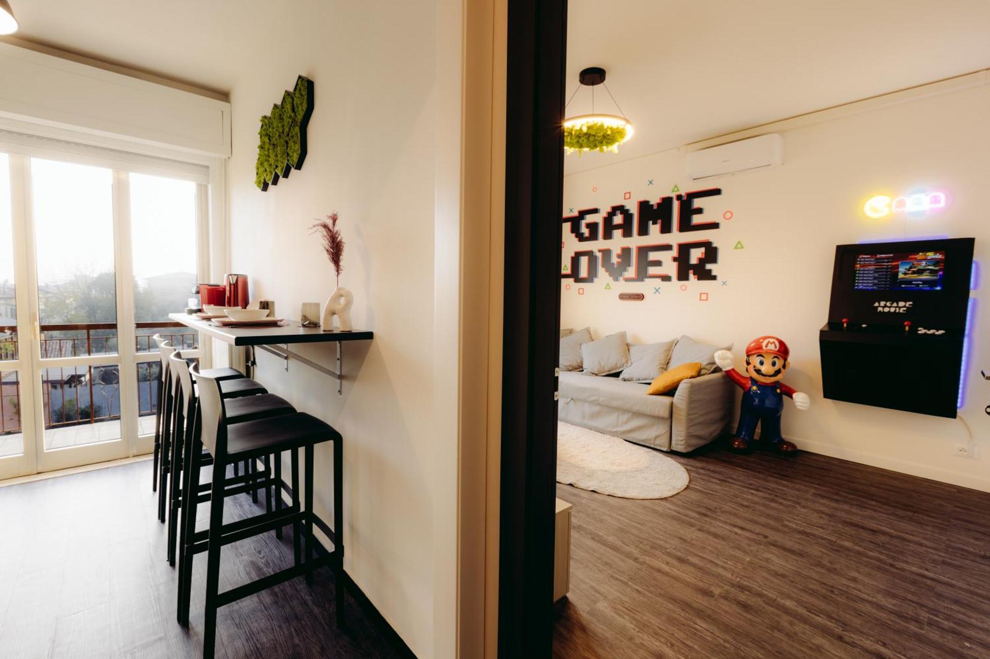 Arcade House Verona Fiera Netflix + Videogame 外观 照片